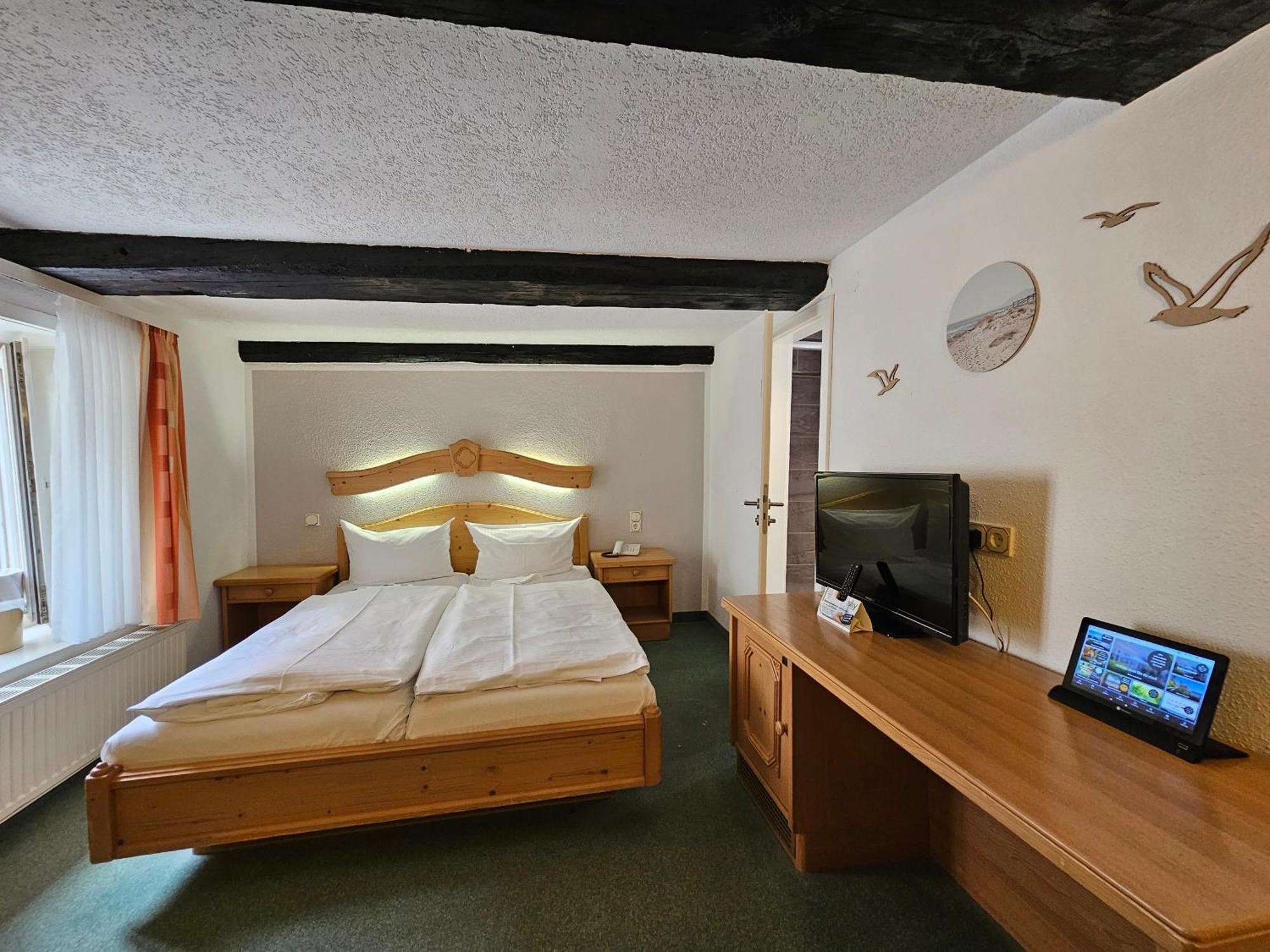 Hotel Am Markt & Brauhaus Stadtkrug Ueckermünde Esterno foto