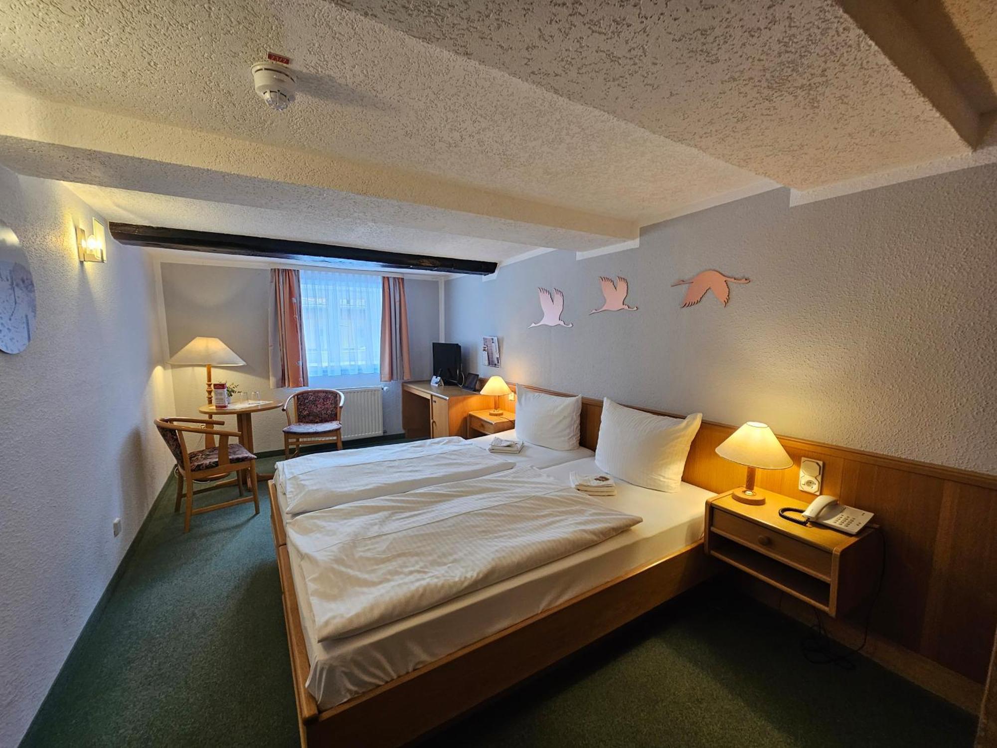 Hotel Am Markt & Brauhaus Stadtkrug Ueckermünde Esterno foto